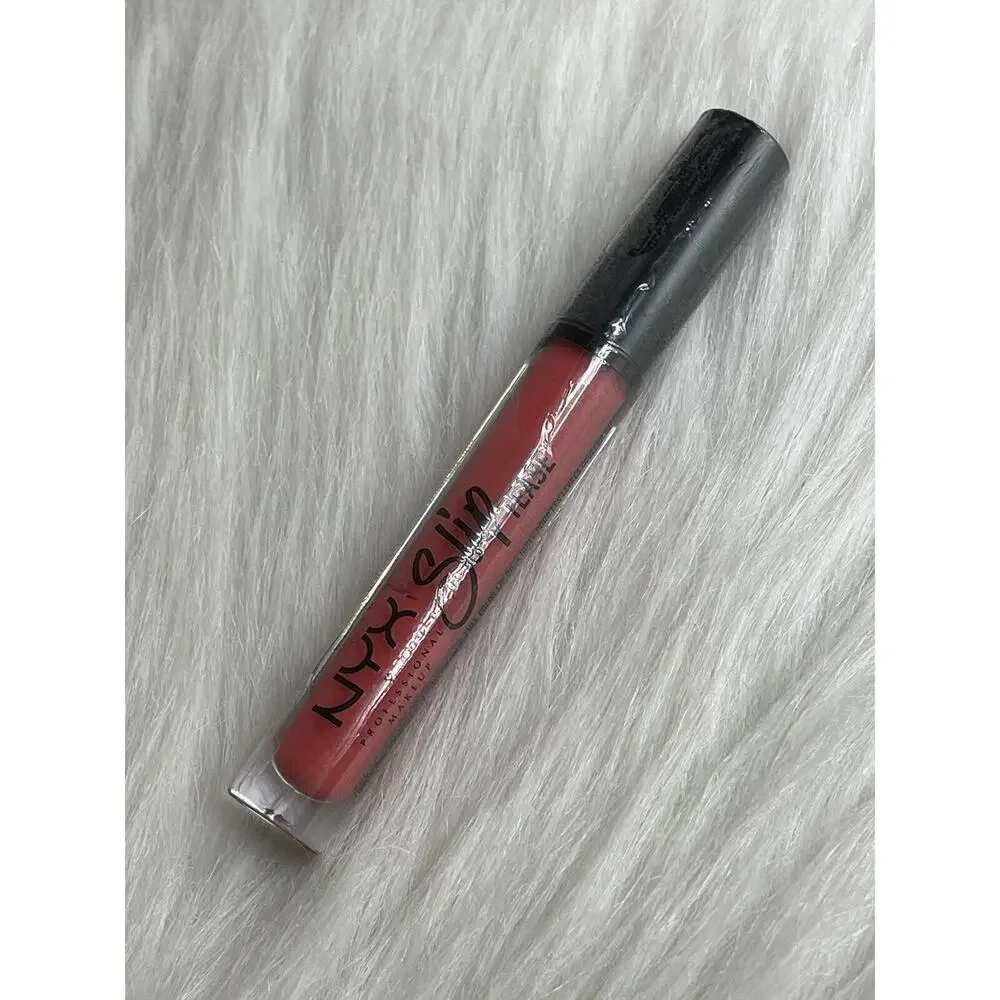 Nyx Cosmetics Slip Tease Full Color‎ Lip Oil Lipstick Gloss in BREEZY - SEALED
